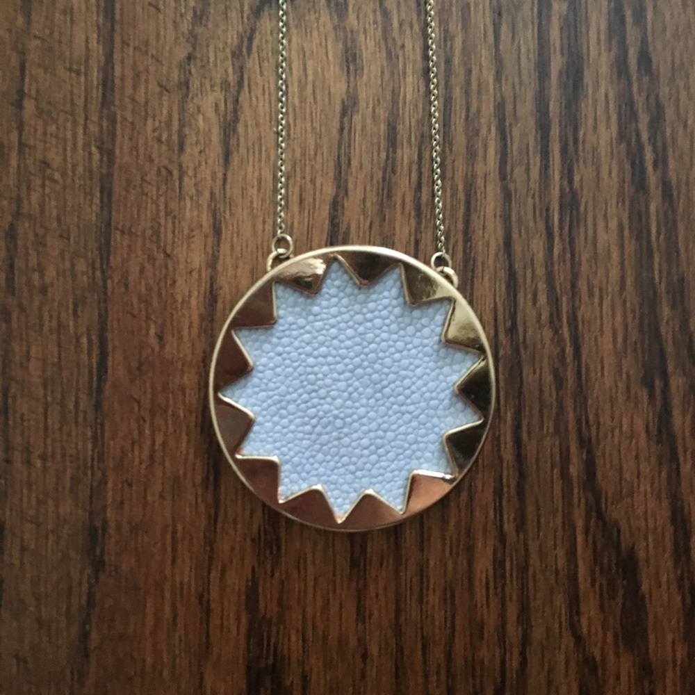 House of Harlow Pendant Necklace